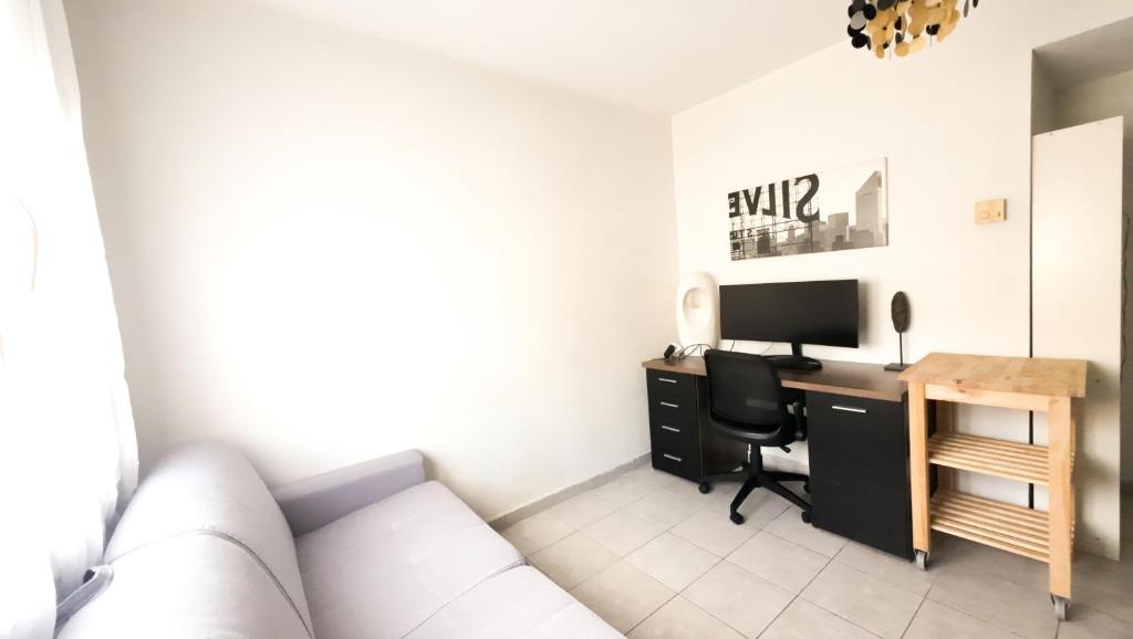 Plage de Juan Les Pins - Apartment with Air conditioner - 2