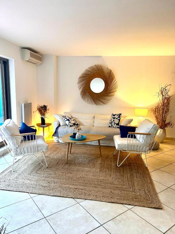 Apartment South terrace-Sea view -Jacuzzi- Beach - 4 guests - 3