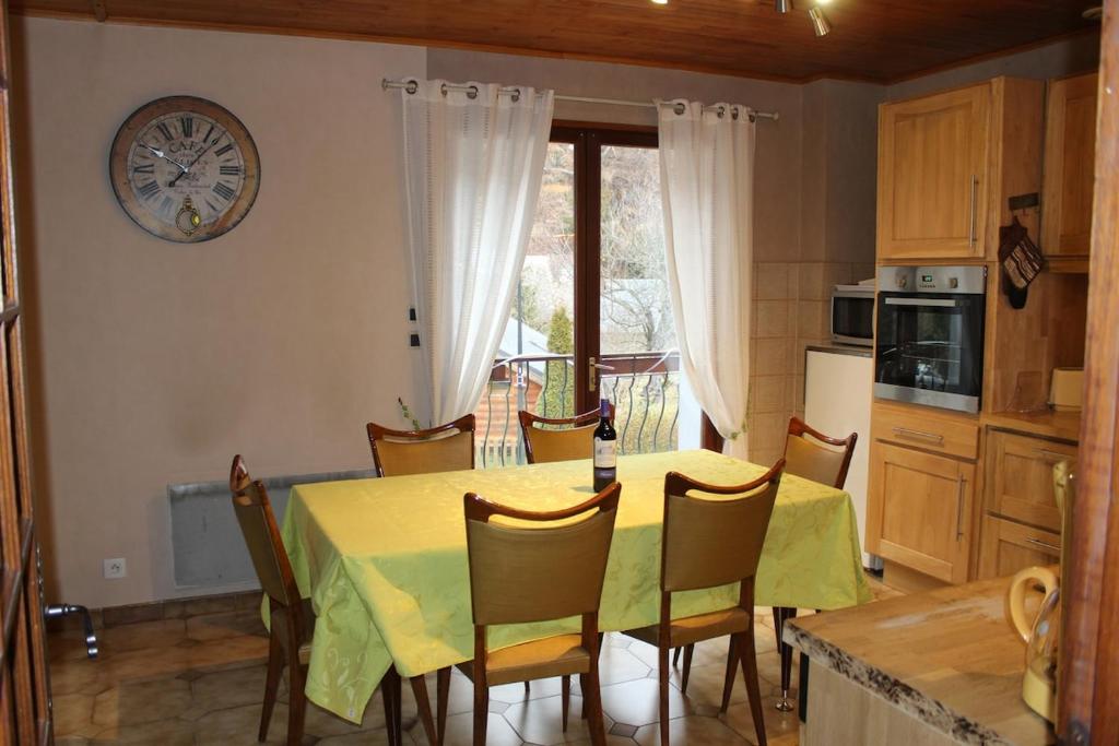 Duplex 6 personnes vue montagne Parking privé proche Alpe d'Huez - 3