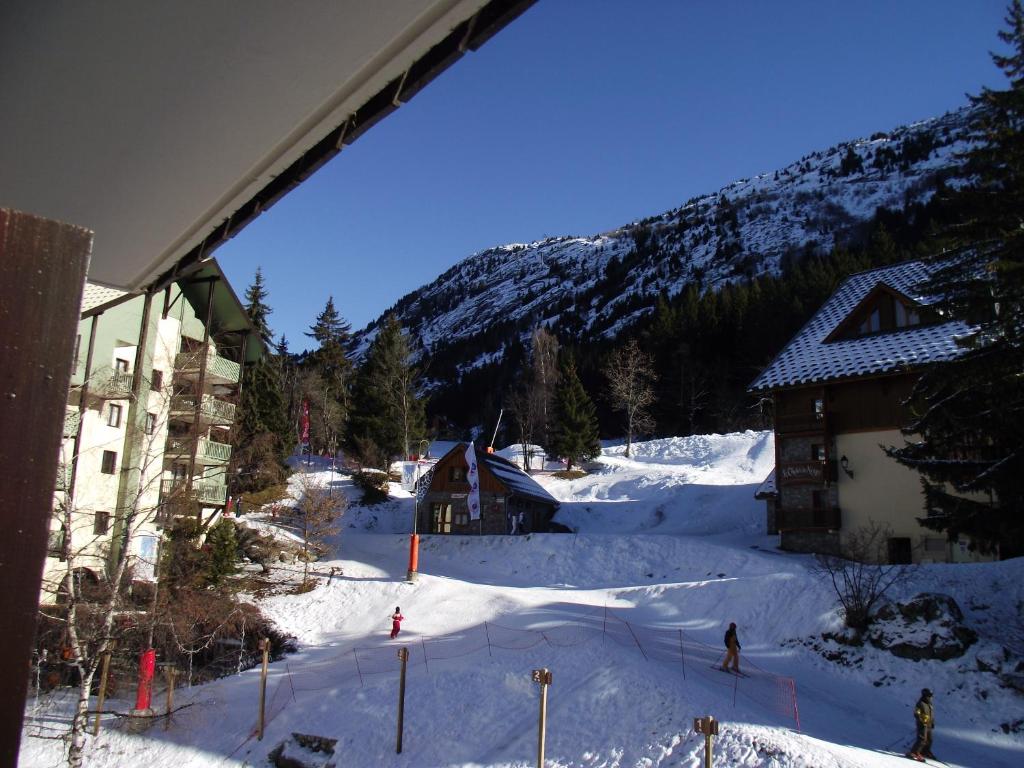 Cozy Alpine Ski Studio in Oz en Oisans - 1
