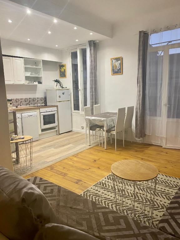 2 chambres et salon 6 mn Port à pieds - 1
