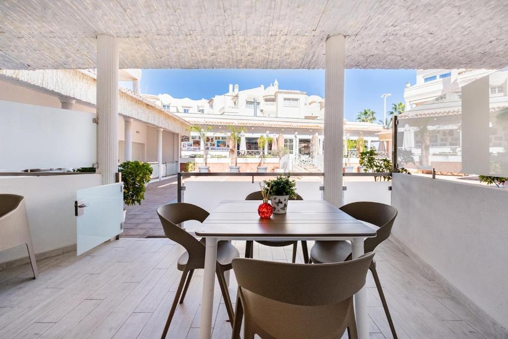 Apartment in the heart of Puerto Marina - 3