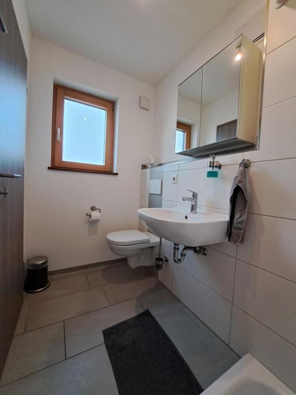 Ruhig gelegene Wohnung in schöner Ortsrandlage - 5