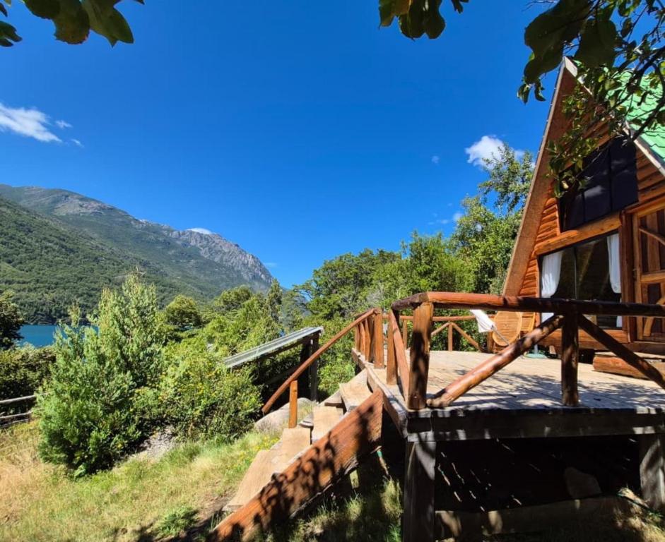 Refugio de Montaña Patagonia a orilla de lago, pesca - 2