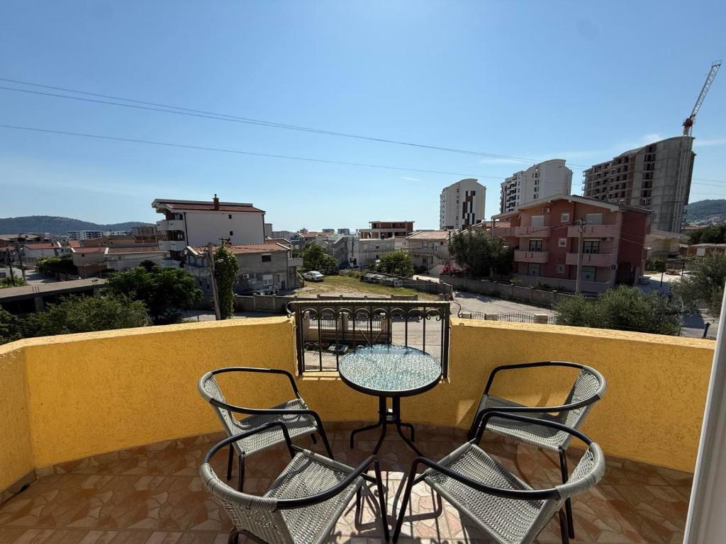 Cejovic Apartments & Pool - 4