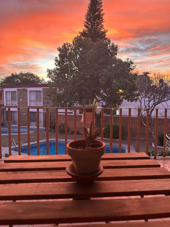 Cozy Apartment in Guadalajara - Perfect for Long Stays & Remote Work - 4