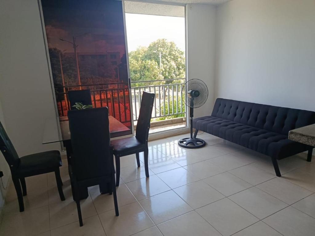 Apartamento con Aire y con Ventilador de tres habitaciones - 3