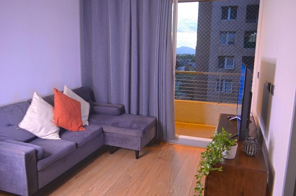 Moderno departamento con estacionamiento privado - 2