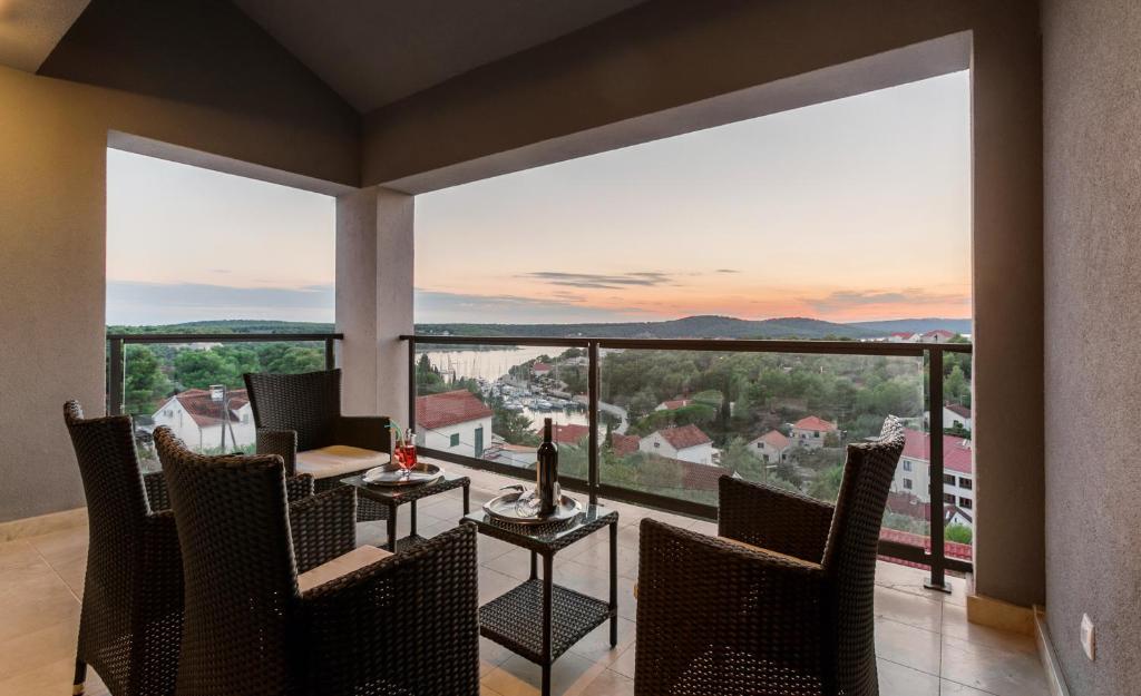 Villa Toma photo