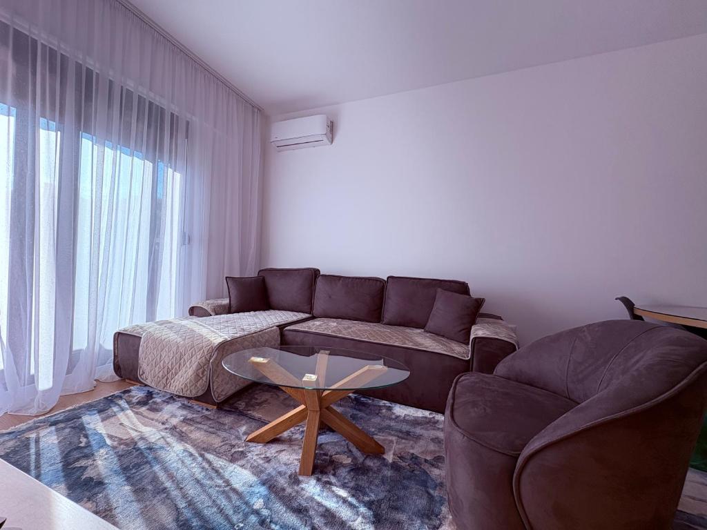 Luxury 2BR Sea View & Garage & Twin Towers Becici - 3