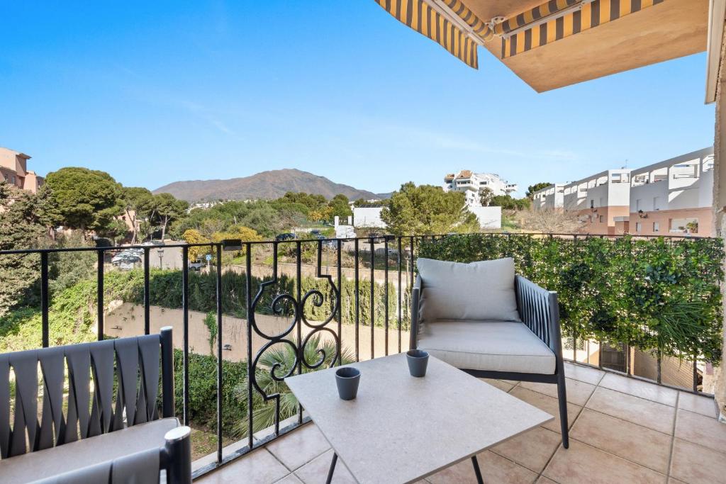 44 Apartment with Sea View near Estepona Marina - 3