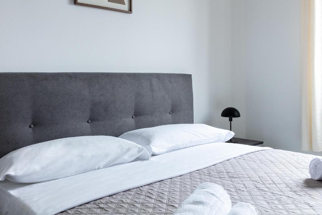 Bilocale con balcone e 5 posti letto vicino metro - 4