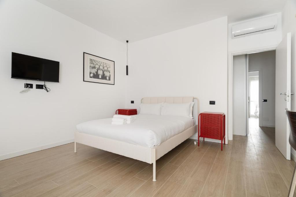 GuestHost - Comfy Studio X3 Famagosta M2 - 5