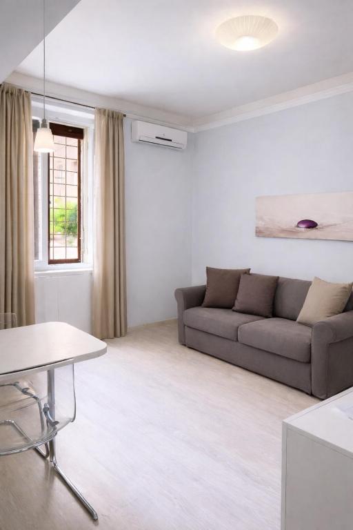 Residenza Aurea - Piazza Mazzini - 5
