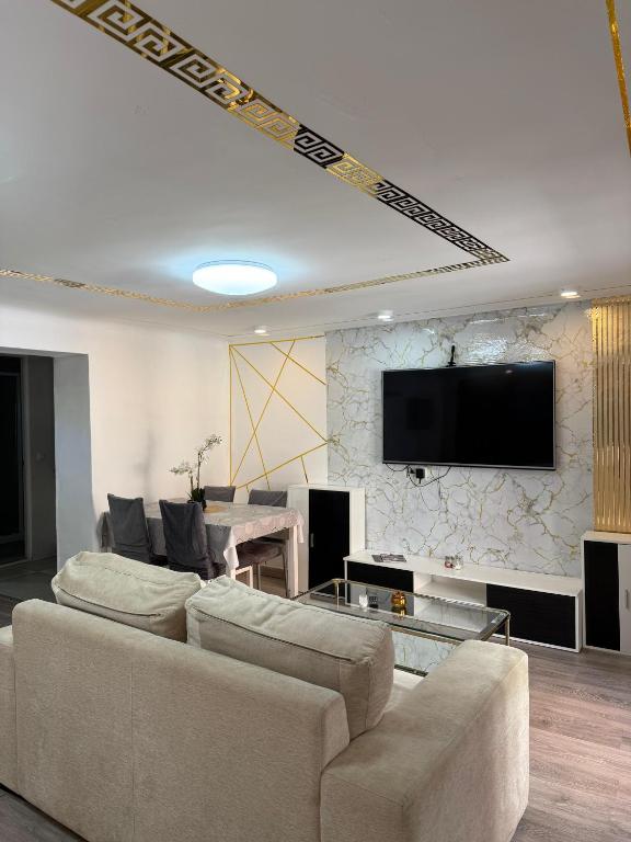 The prince home - 5