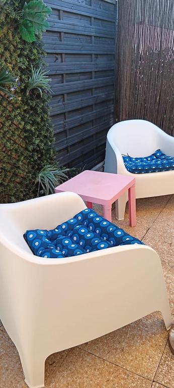 petite maison confortable pour 4 à 5 personnes - 4