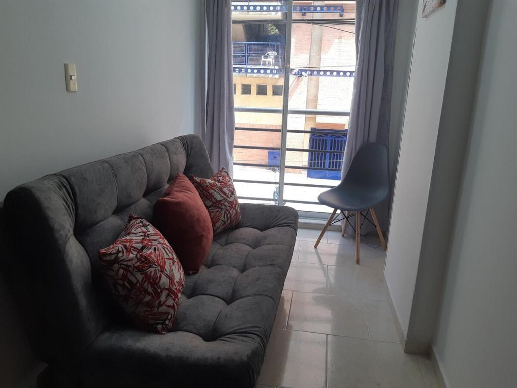 lindo apartamento con parqueadero - 1