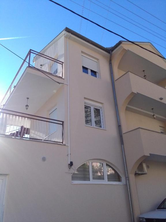 Sun City Apartments photo