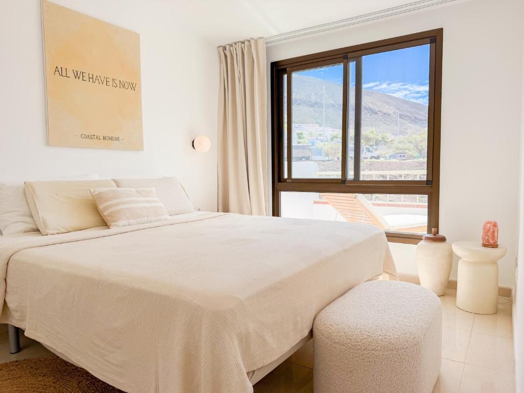 Coastal Modern Apartment Los Cristianos - Heated Pool, AC, Big Terrace - 2