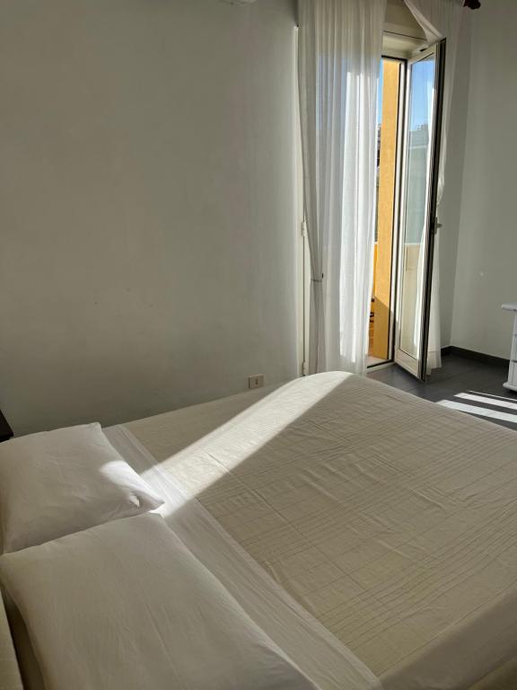 Sunny House, Piazza Repubblica - 3