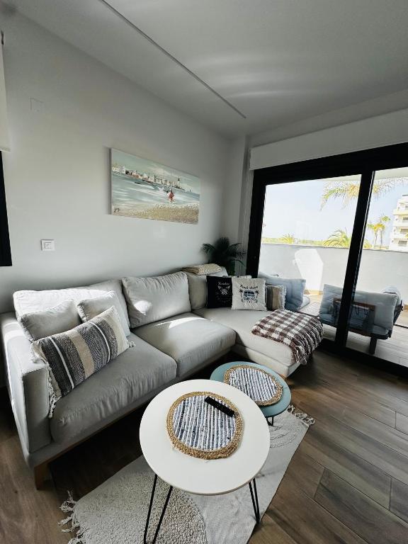 Modern Costa Blanca Apartment Pool, Gym & Terrace Close to the sea - 5