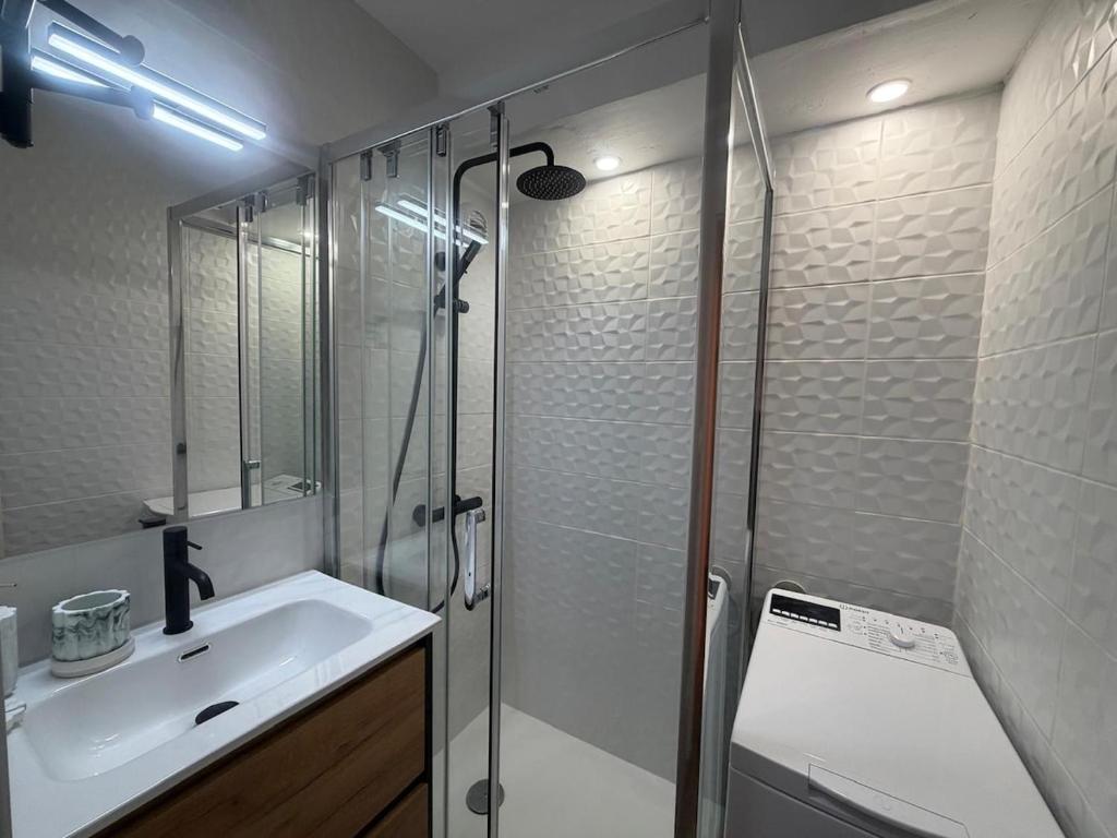 joli T2 proche du centre, en rez-de-chaussée pour 4 à 5 personnes, terrasse, Wi-Fi, parking - 4