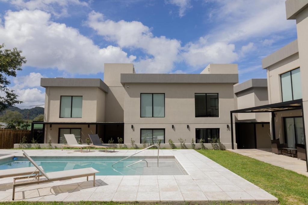 Almería Suites Salta - 1