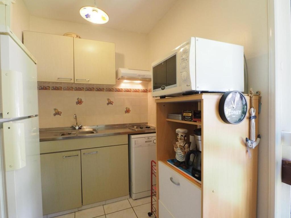 Studio climatisé en centre-ville, parking - 4 pers. - FR-1-874-3 - 4
