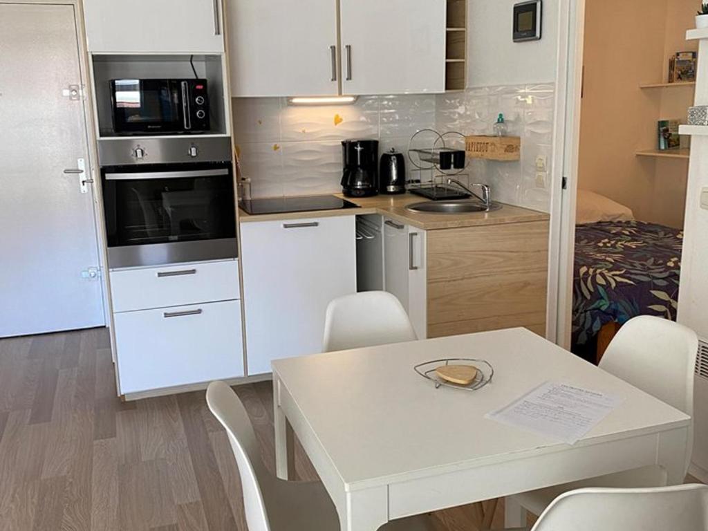 Appartement spacieux avec piscine - 6 pers. - FR-1-874-52 - 3