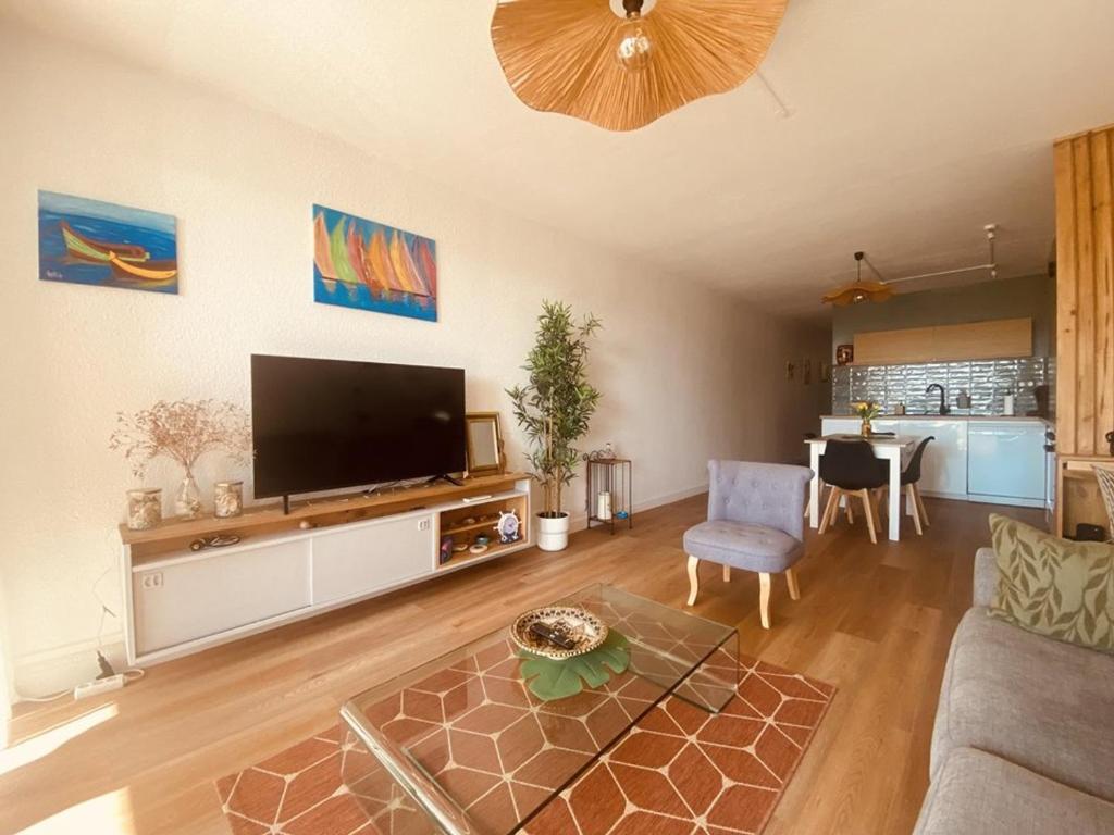 Appartement rénové avec vue port - 4 pers. - FR-1-874-56 - 1