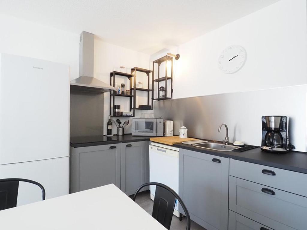 Appartement centre-ville, parking - 6 pers. - FR-1-874-32 - 3