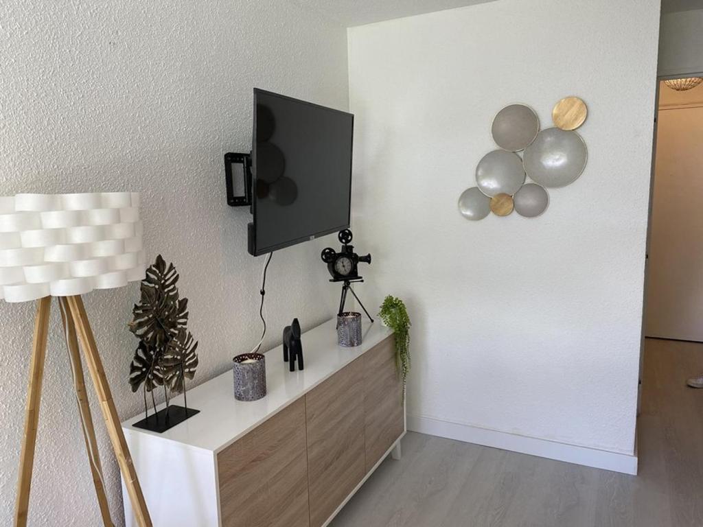 Studio refait à neuf, jardin et parking - 4 pers. - FR-1-874-42 - 4