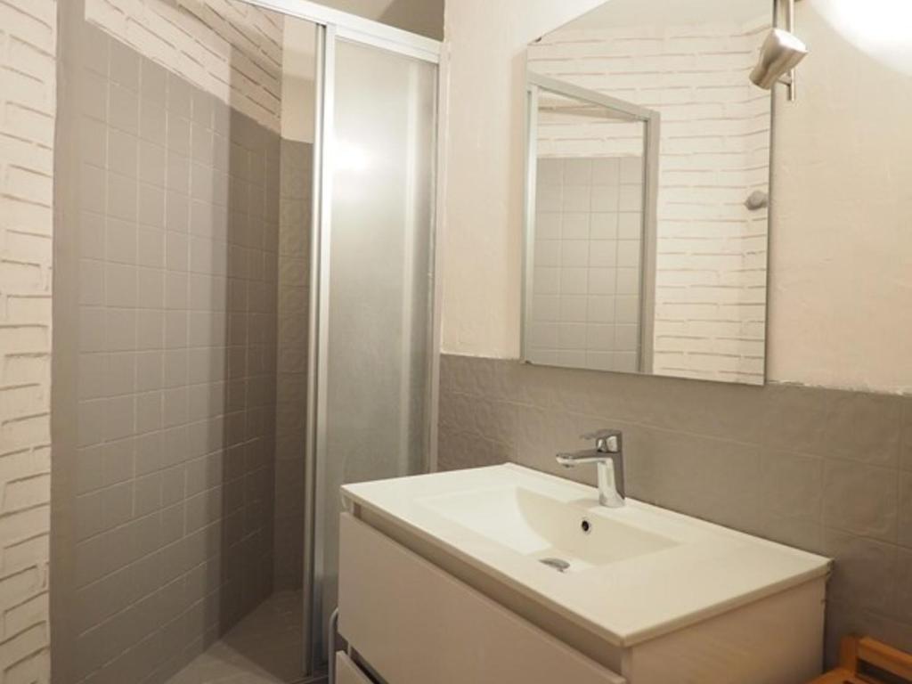 Appartement rénové avec parking - 7 pers. - FR-1-874-49 - 5