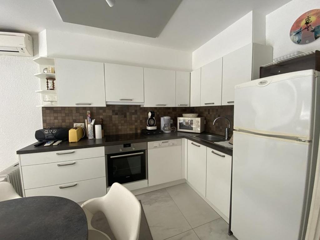 Appartement avec clim et parking, vue mer - FR-1-874-67 - 3