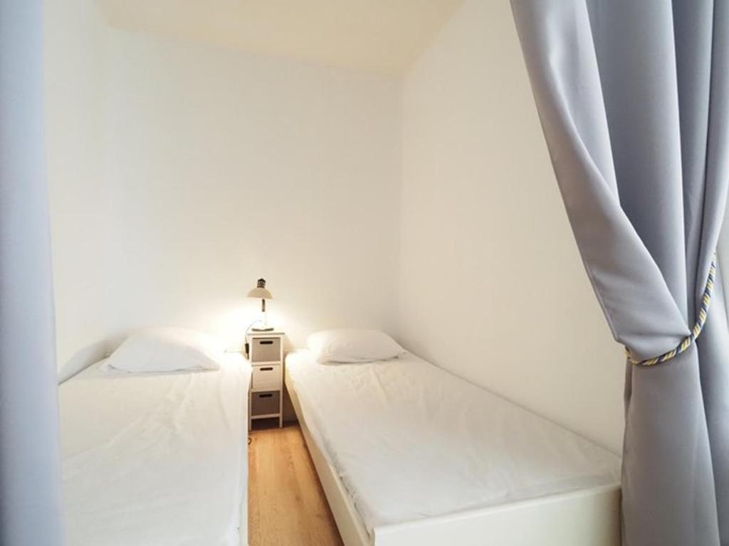 Studio spacieux en centre-ville - 4 pers. - FR-1-874-76 - 2