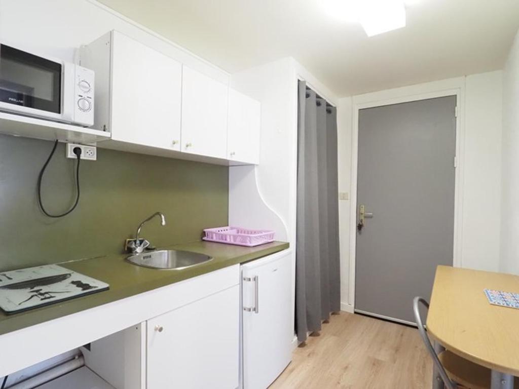 Studio spacieux en centre-ville - 4 pers. - FR-1-874-76 - 5