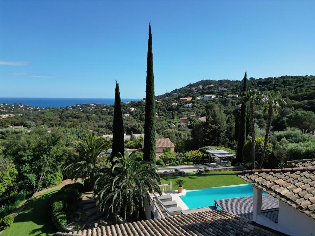 Cavalaire | Vue Mer Infinie & Piscine à débordement - 2
