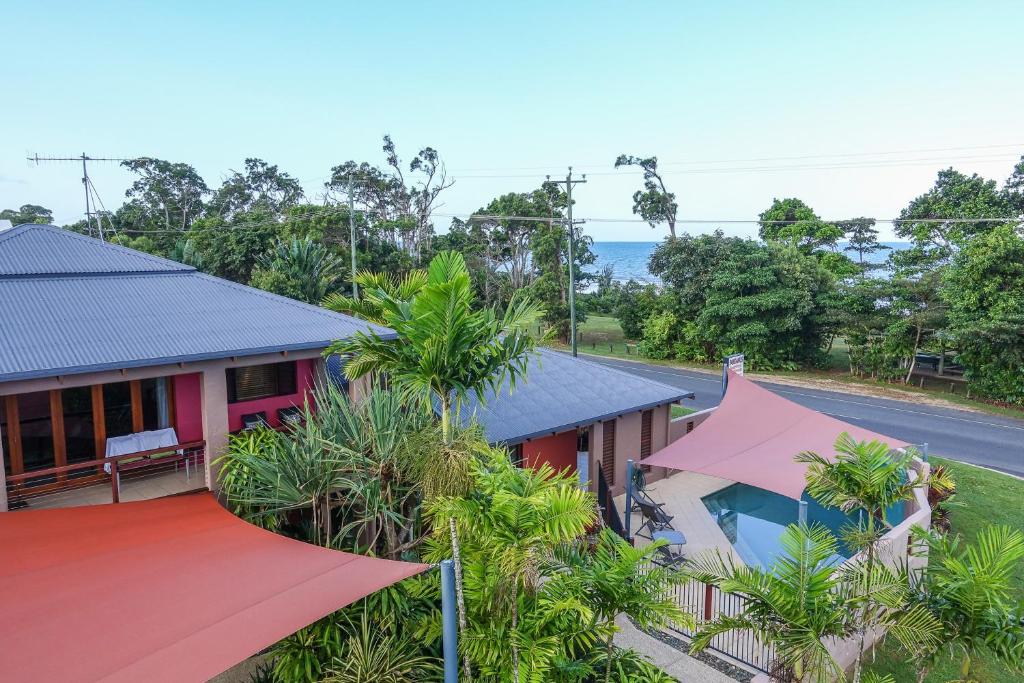 Pandanus Holiday Apartments