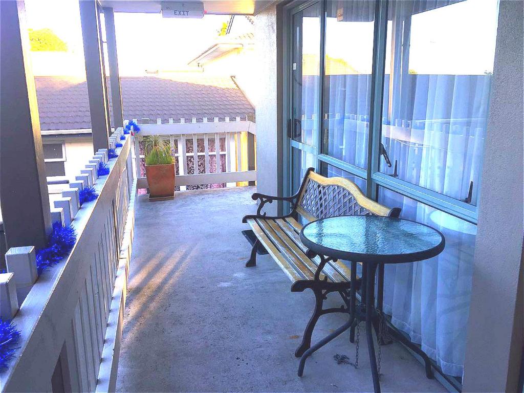 แอคโคเลด ลอดจ์ โมเต็ล (Accolade Lodge Motel)
