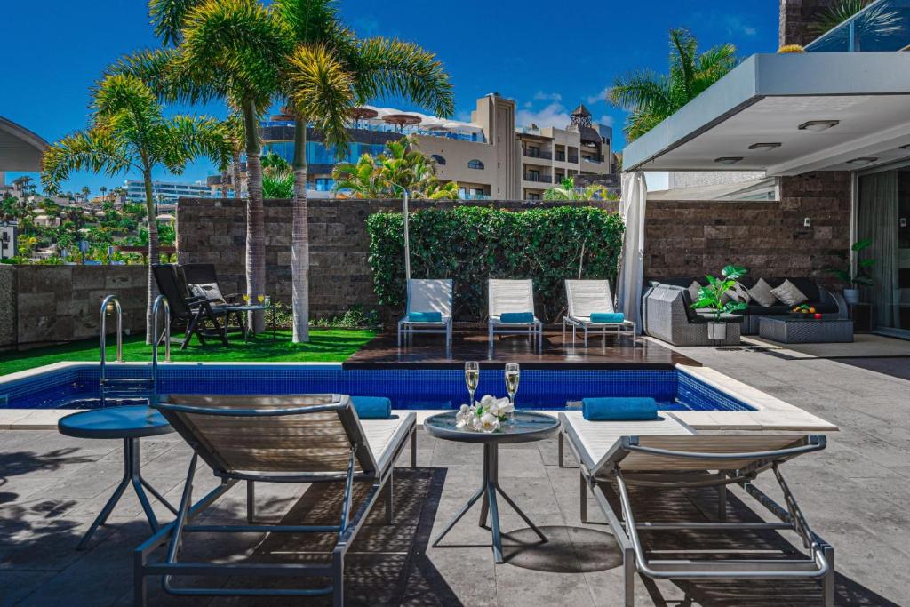 Lux Villa 7 with 6 Bedrooms, 4 Bathrooms - 3
