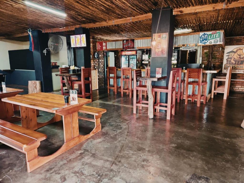 Restaurant, Hazyview Adventure Backpackers in Hazyview