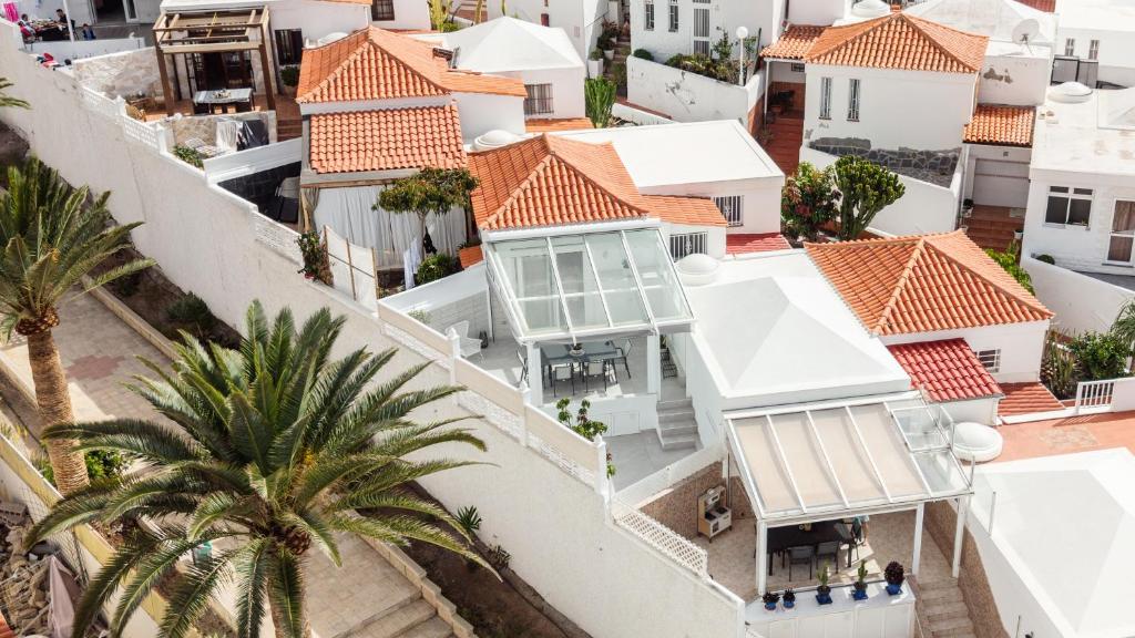 New Luxury Bungalow Costa Adeje -Holiday Valley - 4