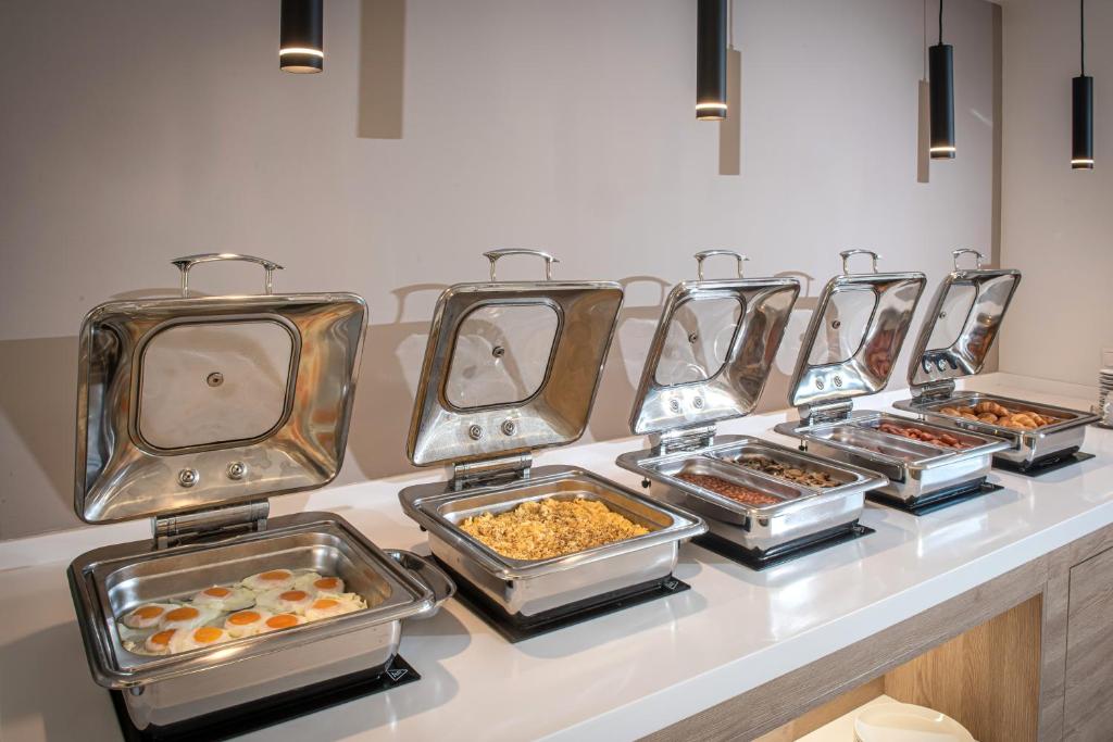 Astra Village & Suites — Restaurant & bars in Hersonissos