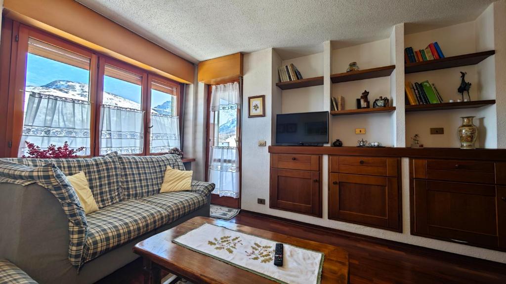 Hostdomus - Violet Apartment - 1