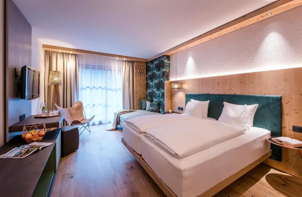 "Quality Hosts Arlberg" Hotel zur Pfeffermühle, hotel in Sankt Anton am Arlberg