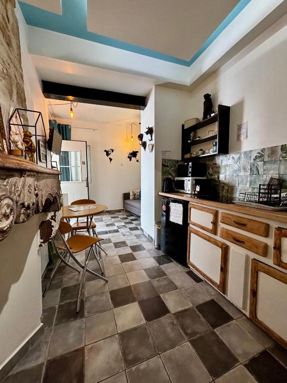 Appartement secret , Cathédrale Saint Benigne Au calme - 4