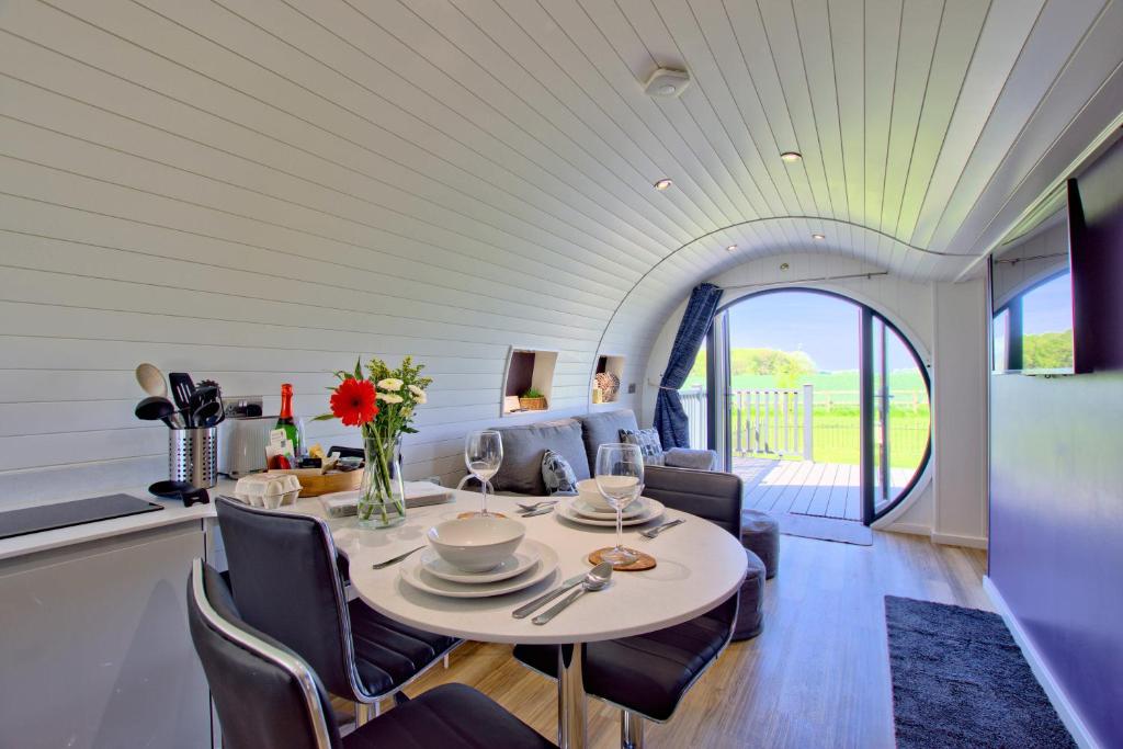 Hollins Farm Lodges, Arkendale photo 3