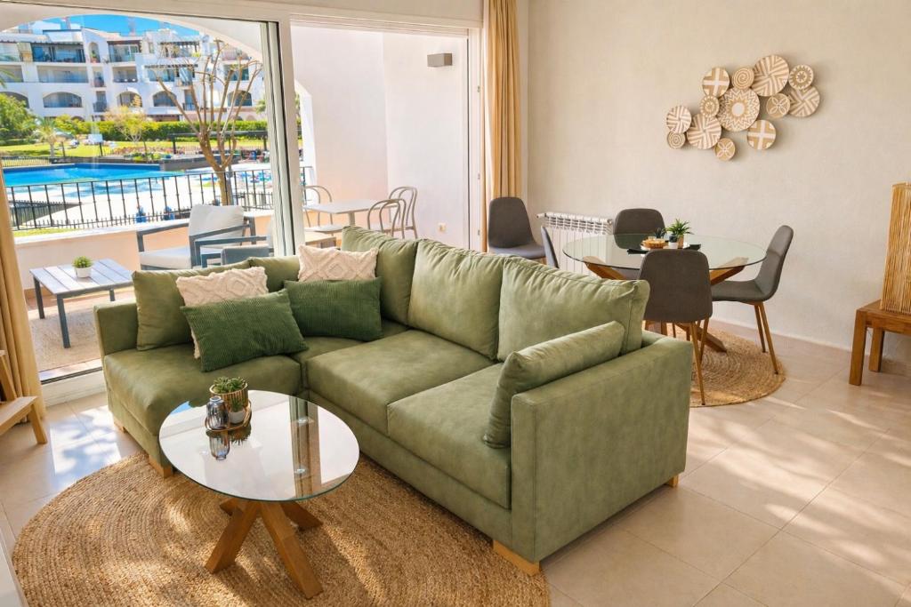 Renovated 2-Bed Apartment with Pool view - La Torre Golf Resort - 2