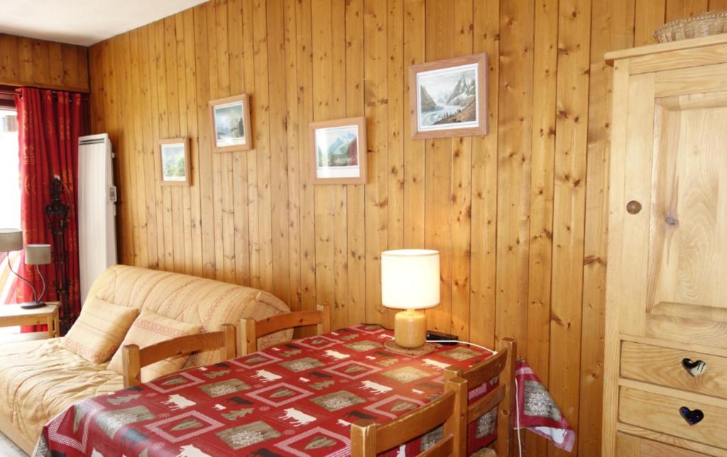 Appartement confortable à Chamonix-Mont-Blanc avec balcon - 2
