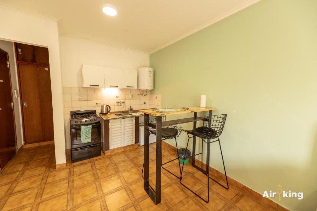 Estudio equipado a metros de Boulevard Galvez - 5
